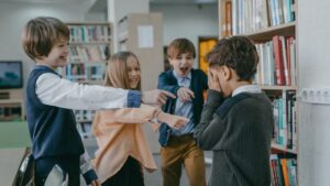 Pentingnya Pola Asuh Positif: Menghindari Perilaku Bullying pada Anak