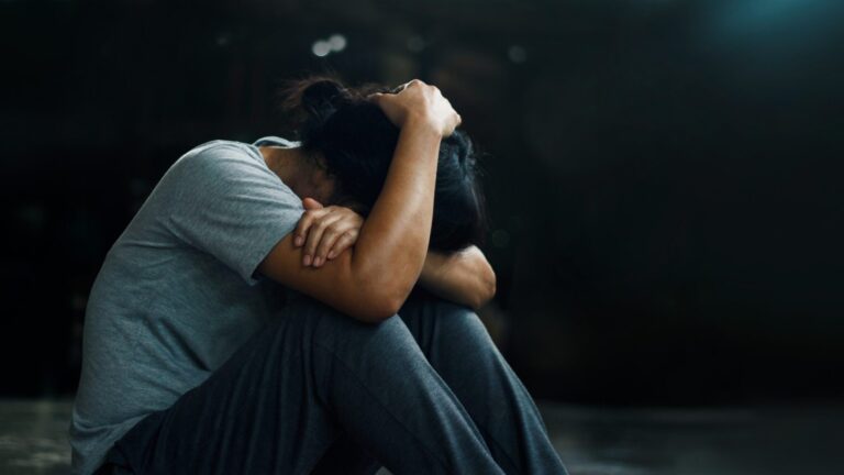 Kesehatan Mental Generasi Z di Indonesia: Tantangan dan Peran Orang Tua