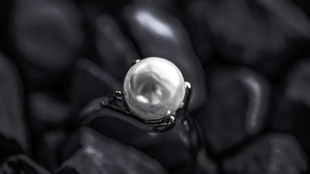 Mutiara di Dasar Palung - Cerpen Fauziah Hanum Lubis