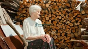 Masa Tua - Puisi Diana