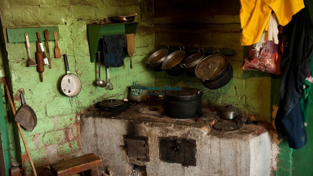 Masa Tua - Puisi Muharramah Suwitri