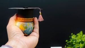 MENGAJAR DENGAN HATI Puisi: Catur Hariyanti