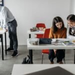 CATATAN PENDIDIK MEMBAWA ARTI Puisi: Fakhrul Kurniawan