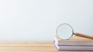 JERUJI BESI DAN ROMANSA YANG MEMBERSAMAI Puisi: Elyanoor Oktaviana