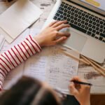 ANAKKU… TUMBUH DAN BERKEMBANGLAH SESUAI ZAMANMU Puisi: Dwi Ahmalia Rohmayani