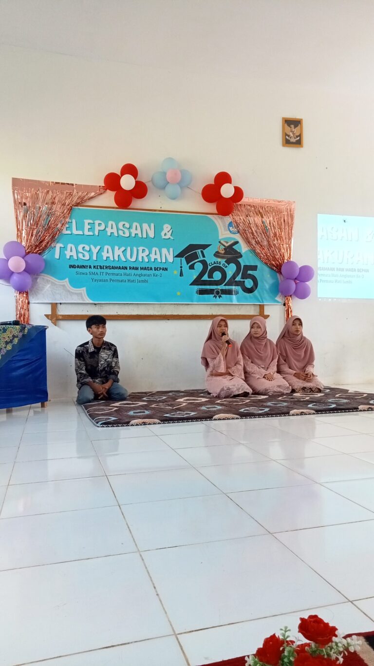 Pelepasan Siswa Kelas XII SMA IT Permata Hati Merangin Angkatan ke 2