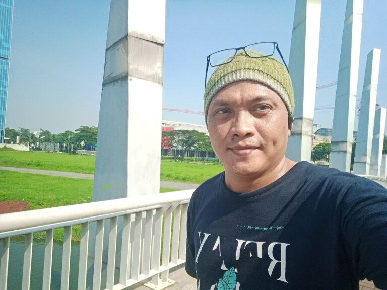 MAWAR HITAM_IHWAL BENZ SATRIADJI
