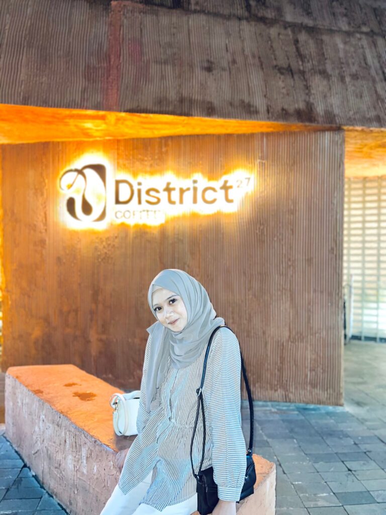 Memori Lisan, Alur Cerita, dan Karakterisasi